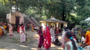 ভ্রমণ কাহিনী : পঞ্চকোট পাহাড়ের কোলঘেঁষে বিরিঞ্চিনাথ ধাম ✓ রাজকুমার সরকার 1 IMG 20260413 WA0010